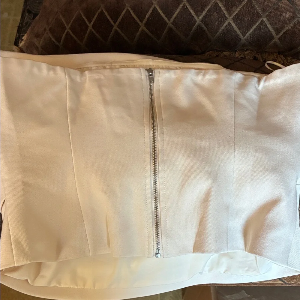 Elegant Cream Women's Blouse - Picture 3 of 6